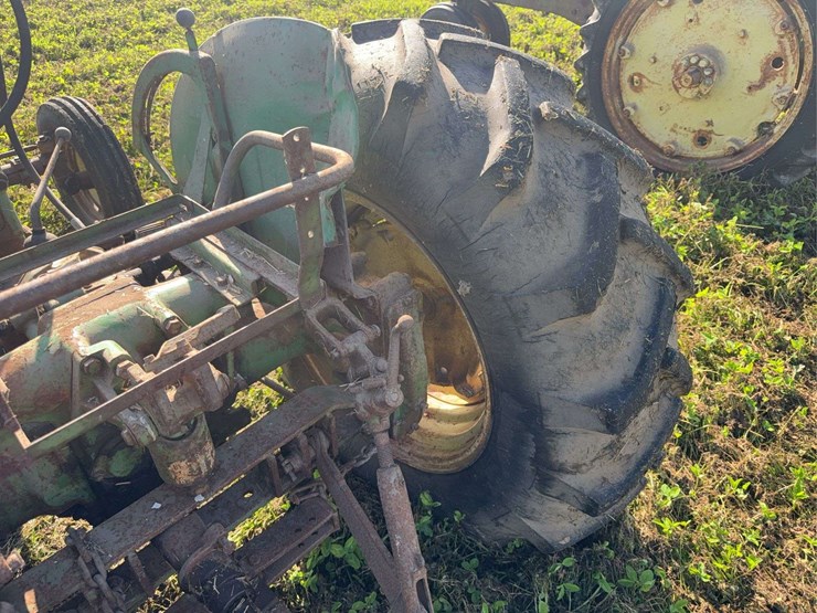 john-deere-420-image-11