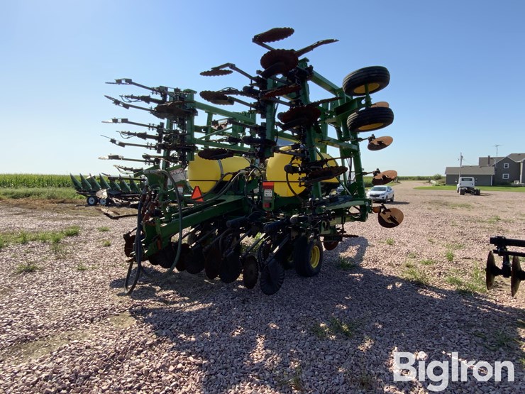 2014-john-deere-2510c-image-5