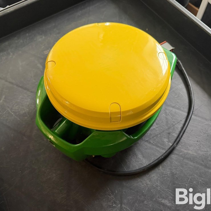 2024 JOHN DEERE 7000