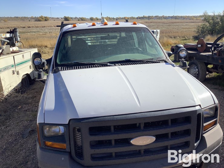 2005-ford-f350-image-15