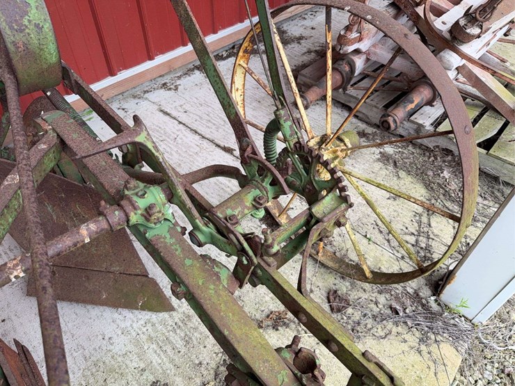 john-deere-horse-drawn-plow-image-5