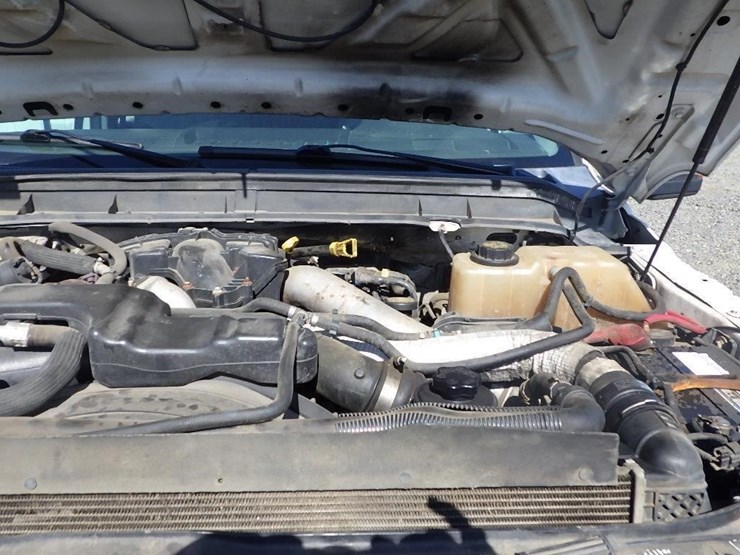 2011-ford-f550-image-49