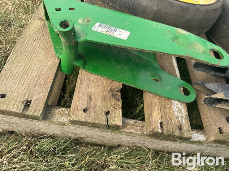 john-deere-1700-image-11