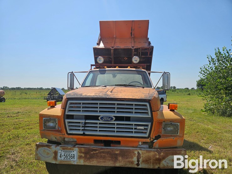 1985-ford-f7000-image-9