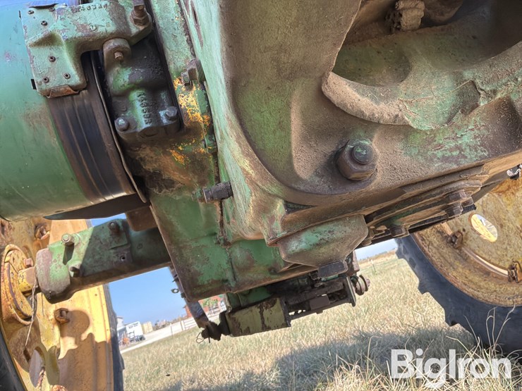1953-john-deere-60-image-13