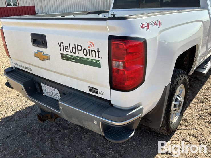 2015-chevrolet-silverado-2500-image-17