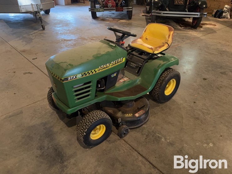 john-deere-stx38-image-1