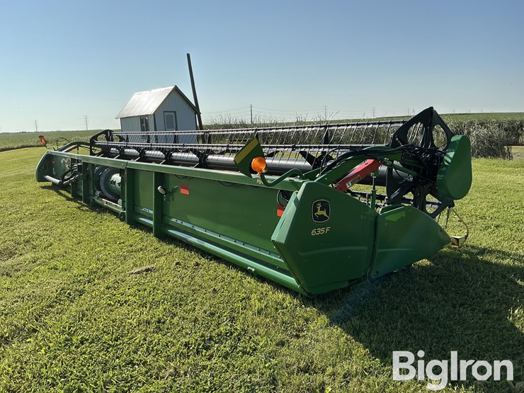 2017-john-deere-635f-image-5
