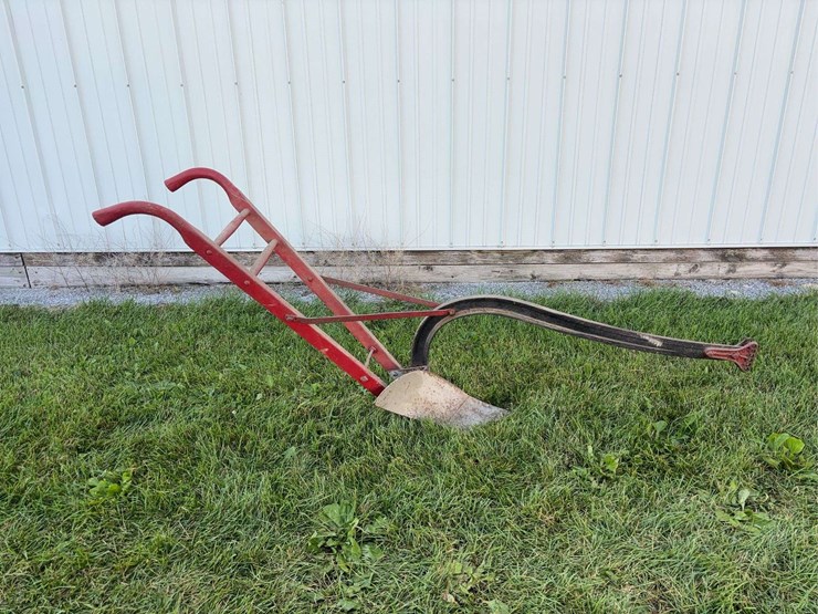 8”-walking-plow-image-2