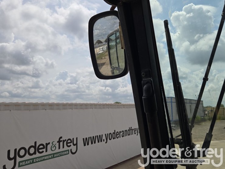 2015-volvo-ec350el-image-65