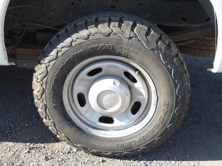 2011-ford-f250-image-13