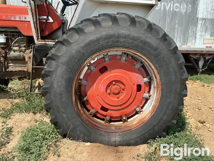 1969-massey-ferguson-1130-image-19