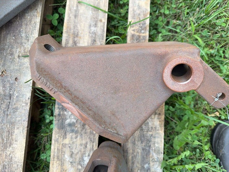 john-deere-dubuque-high-crop-hitch-parts-image-7