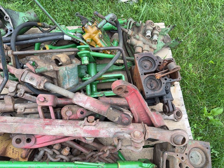 john-deere-dubuque-hydraulic-parts-image-4