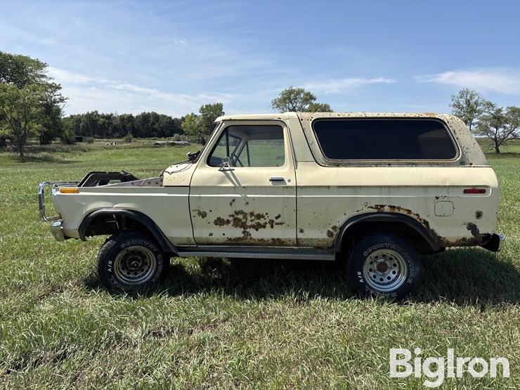 1979-ford-bronco-image-8