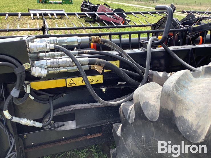 2012-john-deere-w150-image-17
