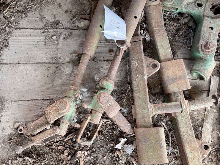 john-deere-530-3-point-arms-image-2