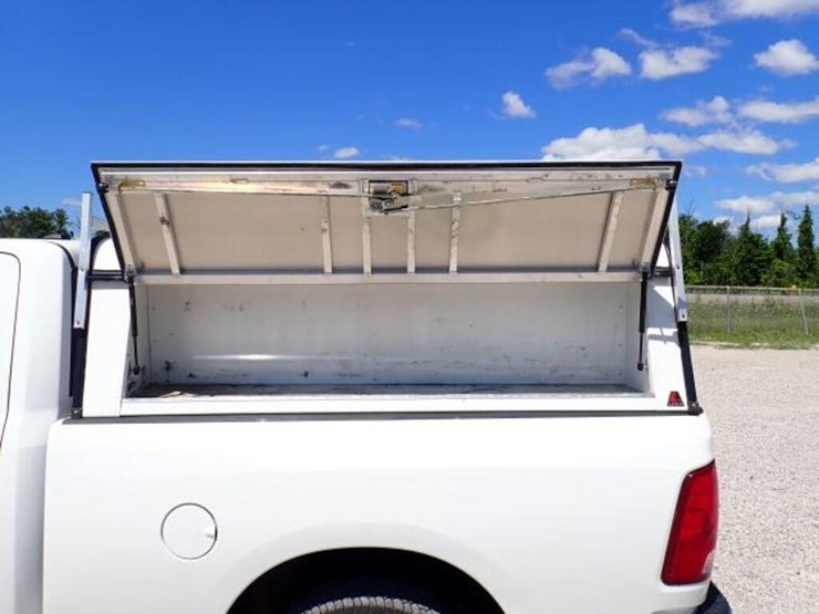 2016-dodge-1500-image-29
