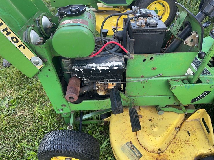 john-deere-70-image-8