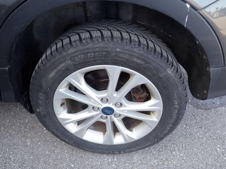 2019-ford-escape-image-59