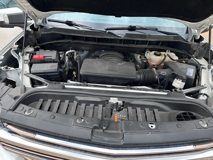 2020-chevrolet-1500-image-25