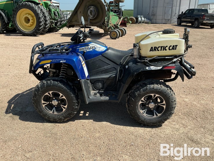 2014-arctic-cat-700-image-8