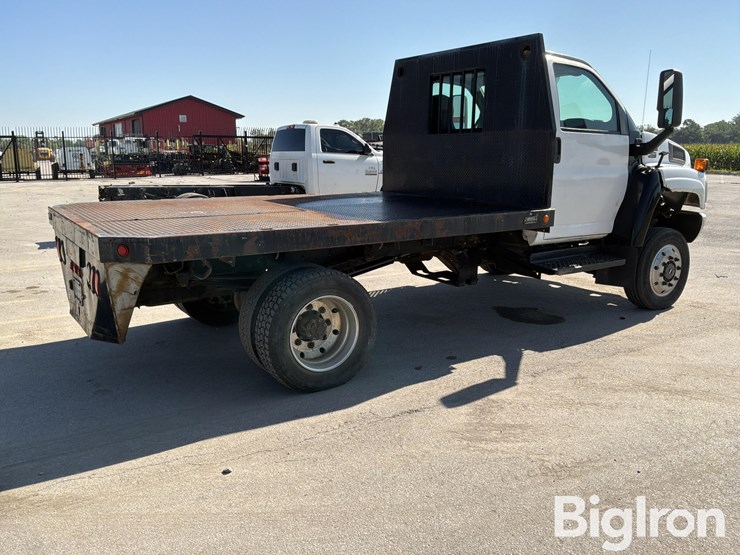 2008-gmc-5500-image-5