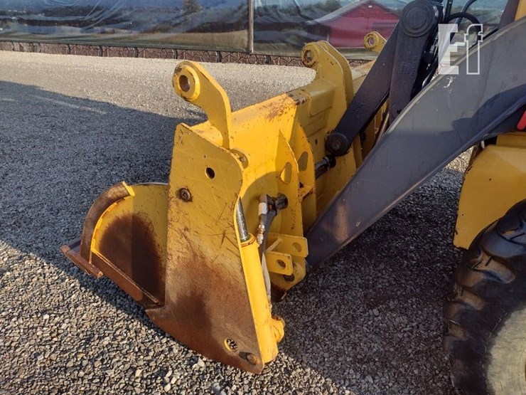 2021-deere-310sl-image-19