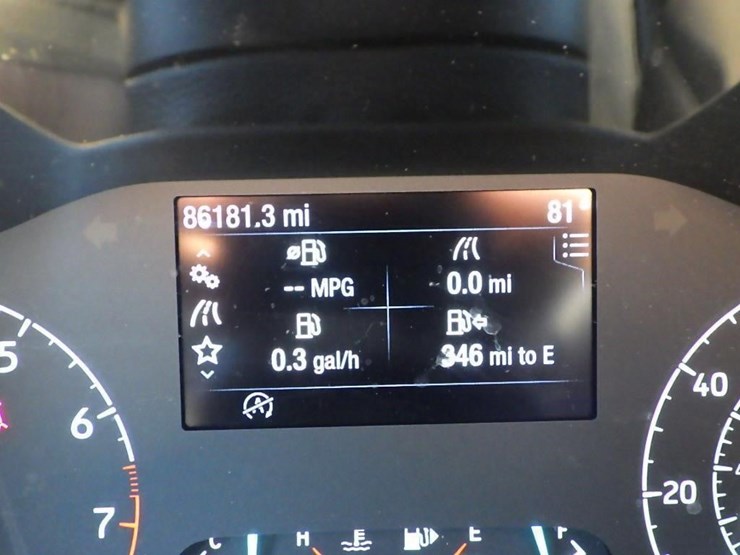 2019-utility-van-image-27