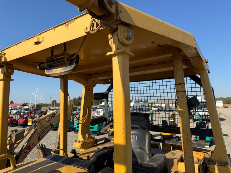 caterpillar-d6m-image-32