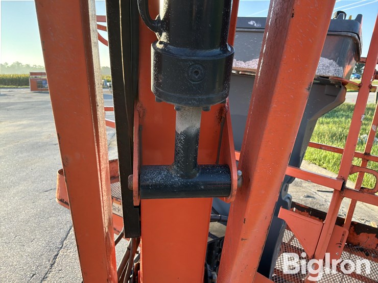 2017-jlg-460sj-image-19