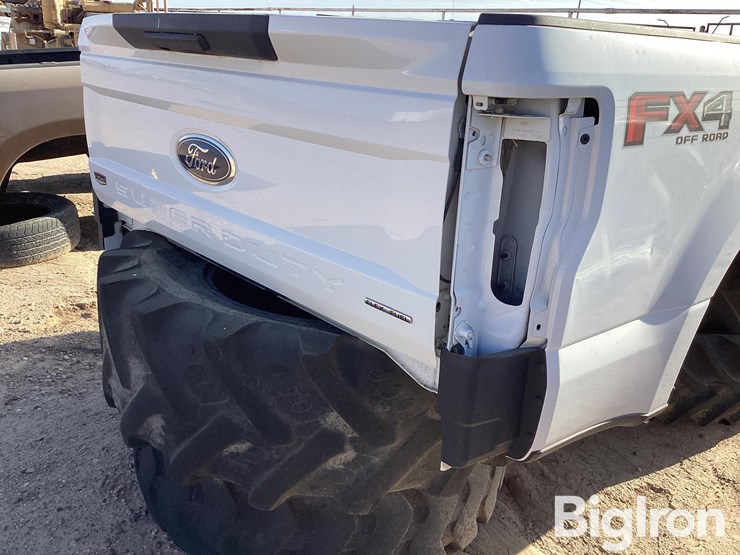 2017-ford-f250-image-16