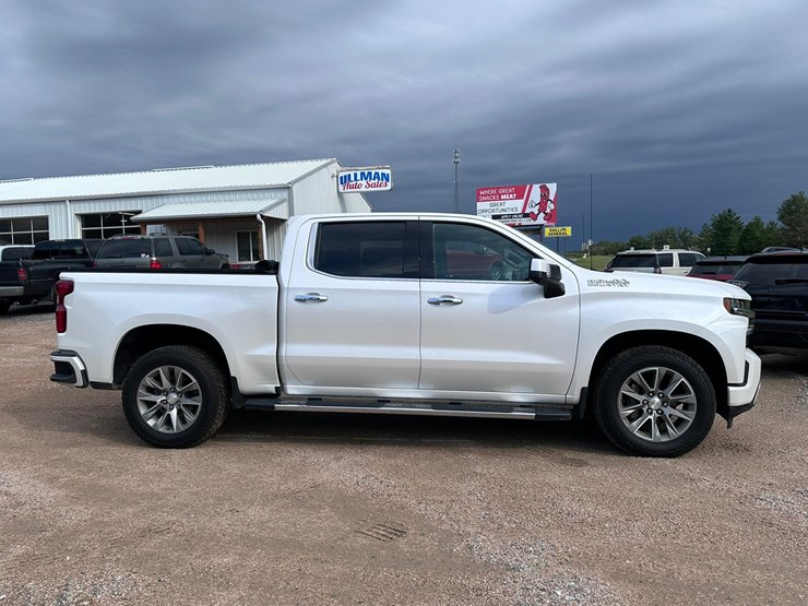 2020-chevrolet-1500-image-6