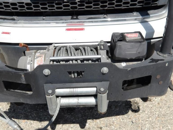 2012-gmc-sierra-3500-image-16
