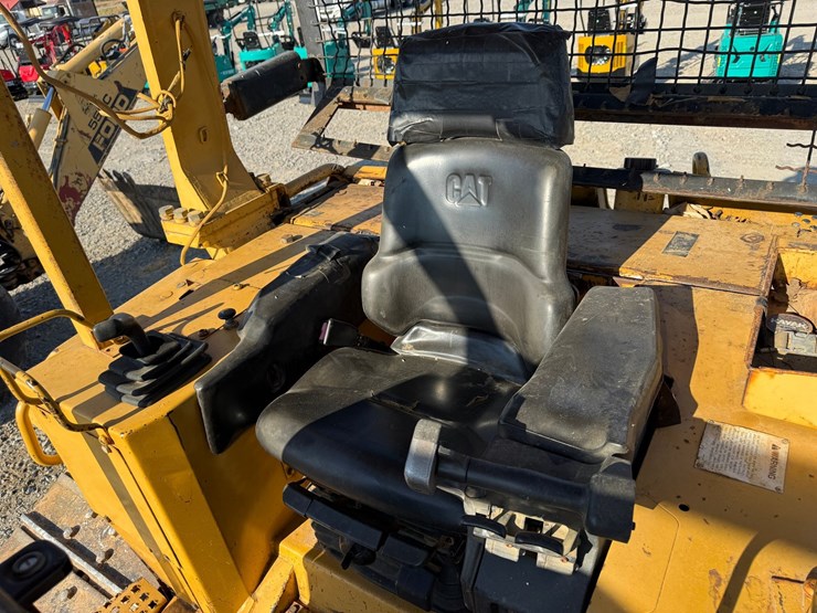 caterpillar-d6m-image-37