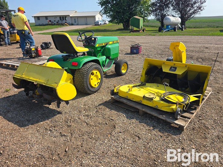 1980-john-deere-212-image-5