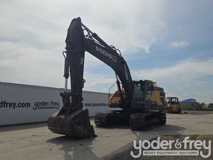 2015-volvo-ec350el-image-1