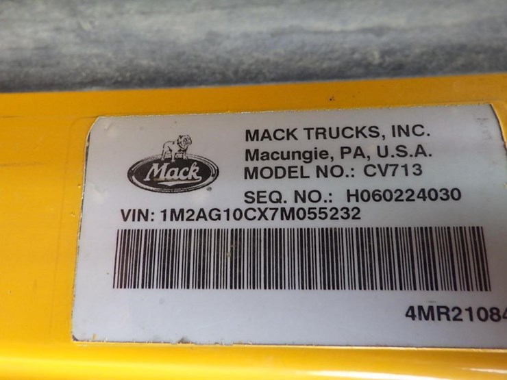 2007-mack-cv713-granite-5-axle-dump-truck-image-51