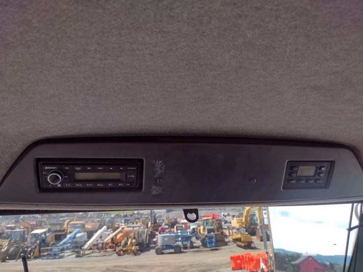 2020-doosan-da30-image-11
