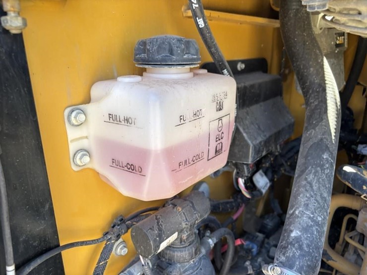 2020-caterpillar-289d3-image-39