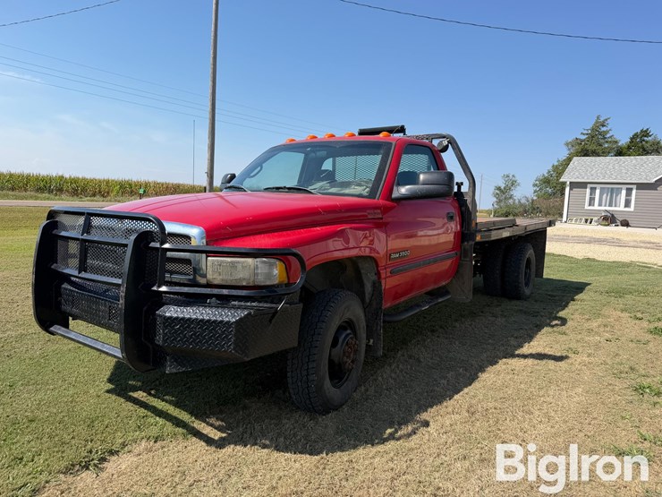 2001-dodge-ram-3500-image-3