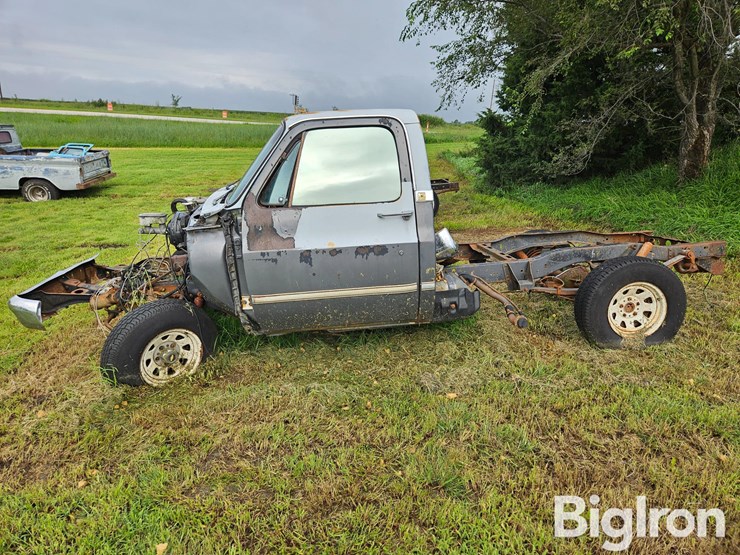 1986-chevrolet-c10-image-8