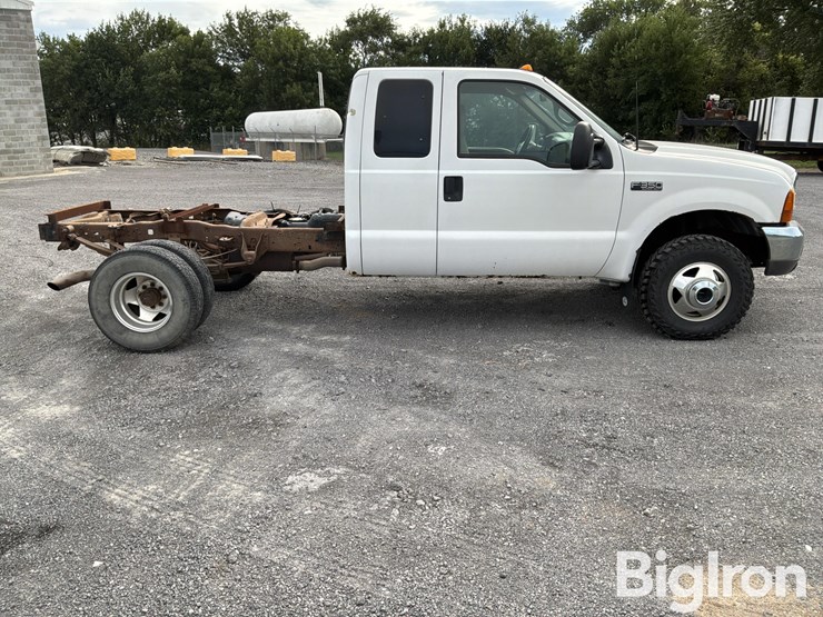 2001-ford-f350-image-4