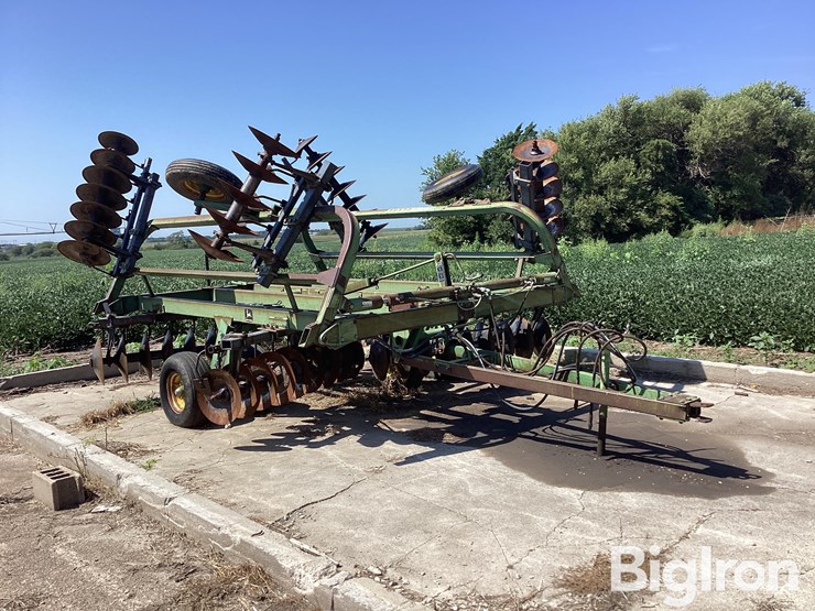 john-deere-20-image-3