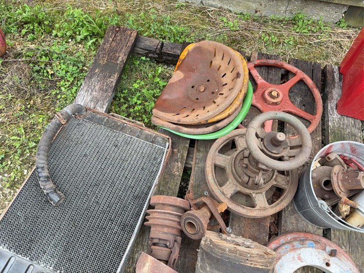 for-tractor-&-assorted-tractor-parts-image-3