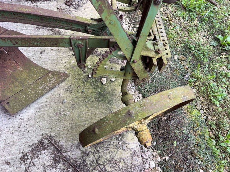 john-deere-horse-drawn-plow-image-3
