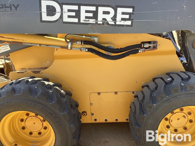 2011-deere-326d-image-15