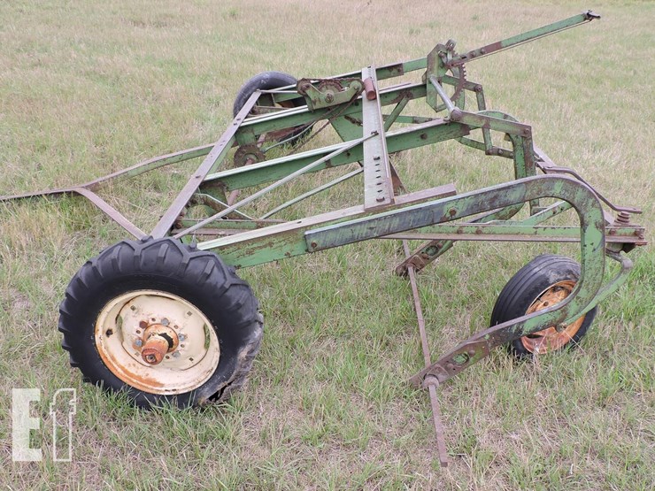 john-deere-10-image-2