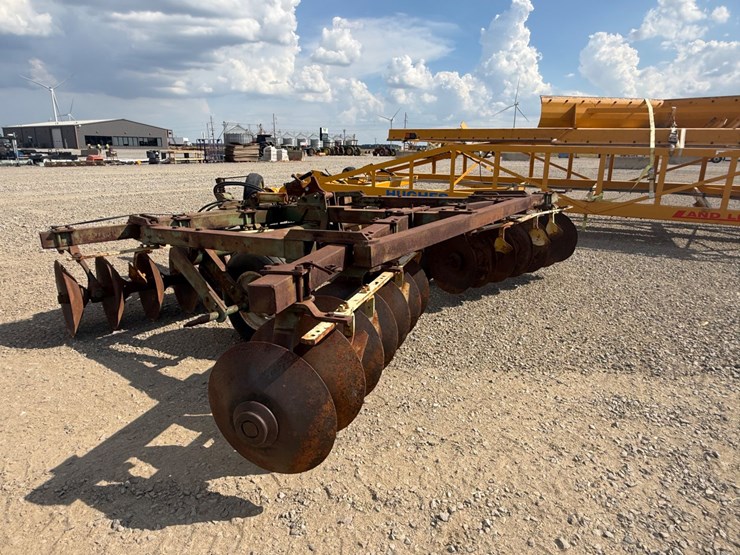 john-deere-15-image-8
