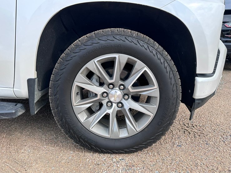 2020-chevrolet-1500-image-38